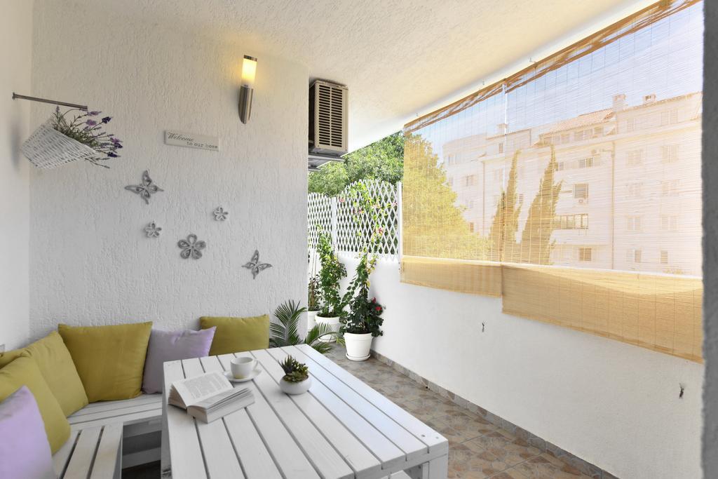Cozy Beach Apartment Σπλιτ Εξωτερικό φωτογραφία