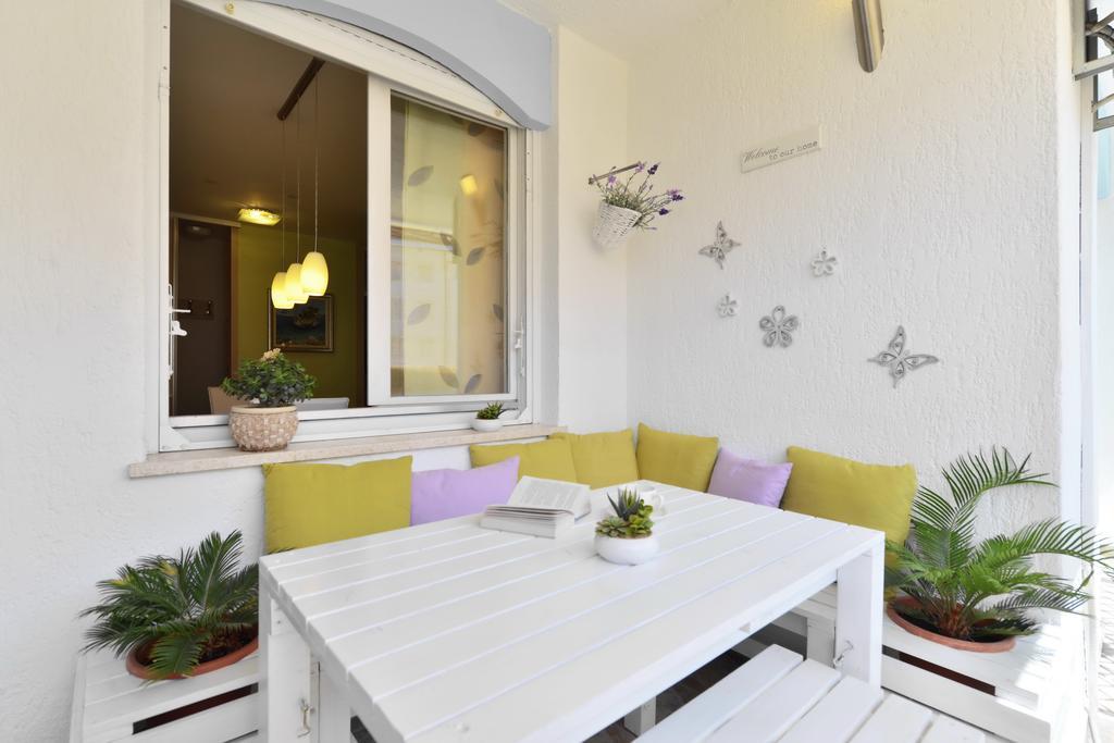 Cozy Beach Apartment Σπλιτ Εξωτερικό φωτογραφία