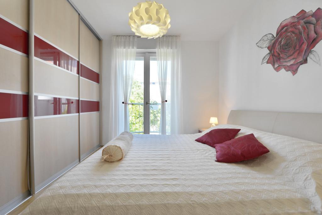 Cozy Beach Apartment Σπλιτ Εξωτερικό φωτογραφία