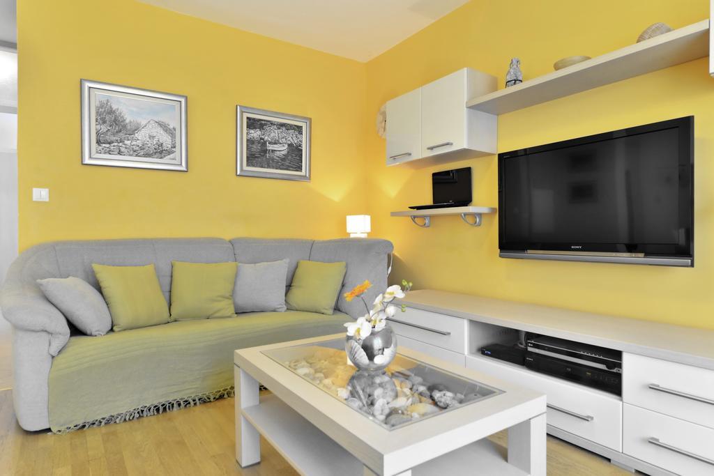 Cozy Beach Apartment Σπλιτ Εξωτερικό φωτογραφία